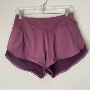 Outdoor Voices The Exercise 2.5-Inch Shorts in Pinot/Kalamata - Size Large